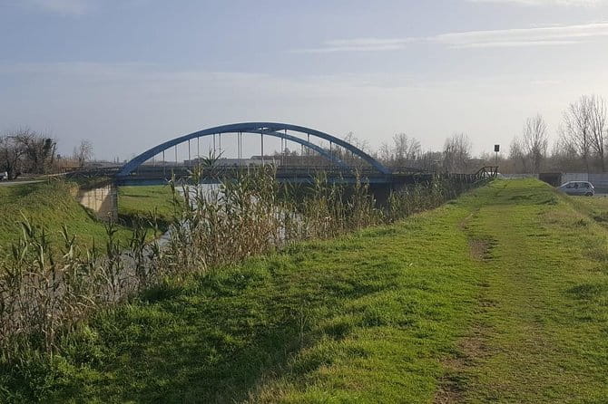 Travel along the paths of Lake Porta by e-bike - Price and Logistics: Fair Value for a Full Day of Experiences