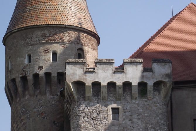 Turda Salt Mine, Corvin castle & mystery visit (1 day, from Cluj) - Who Is This Tour Best For?