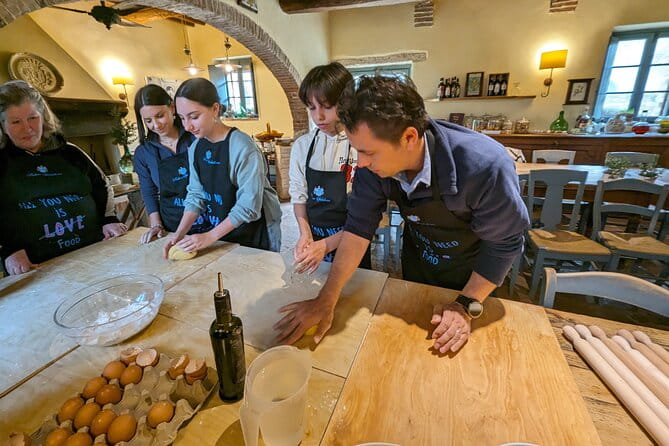 Tuscan Cooking Class of Homemade Pastas and Cantucci Cookies - Practical Details and Logistics