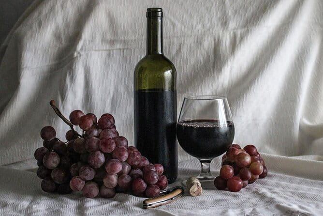 Varenna: guided Walking Tour with Wine & Food tasting - The Highlights of Varenna’s Iconic Sights