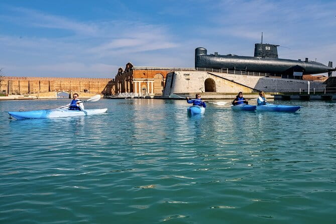 Venice Beginner's Kayak Tour: train & visit the Medieval Arsenal - Exploring Venice from the Water: A New Perspective