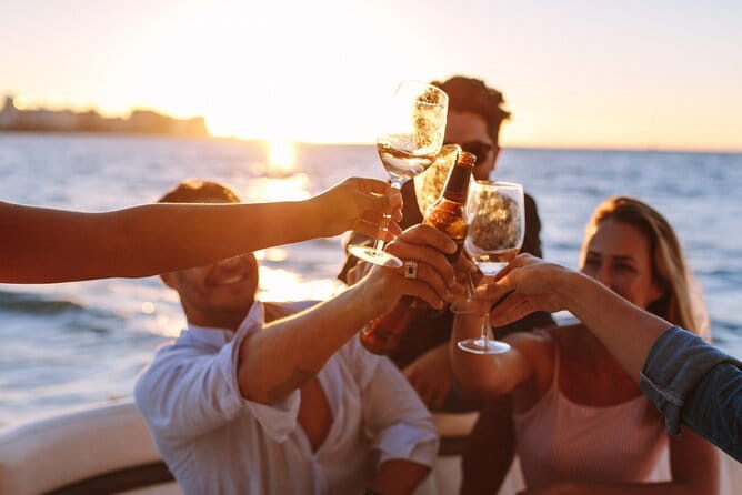 VIP Private Capri Dinner with Luxury Yacht Transfer & Aperitif - Who This Tour Suits Best