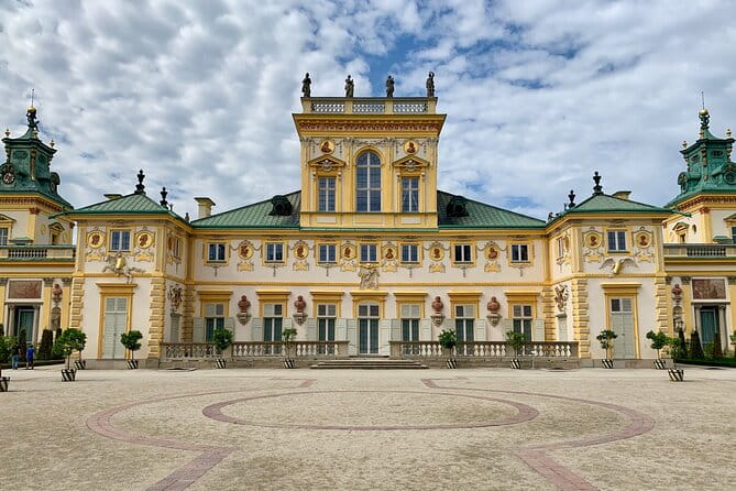 Walking Audio Tour of Wilanów Palace Grounds - Exploring Wilanów Palace Grounds: What You Can Expect