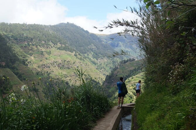 Wet your hair in the amazing Moinhos/Nova Levada - Practicalities and Tips