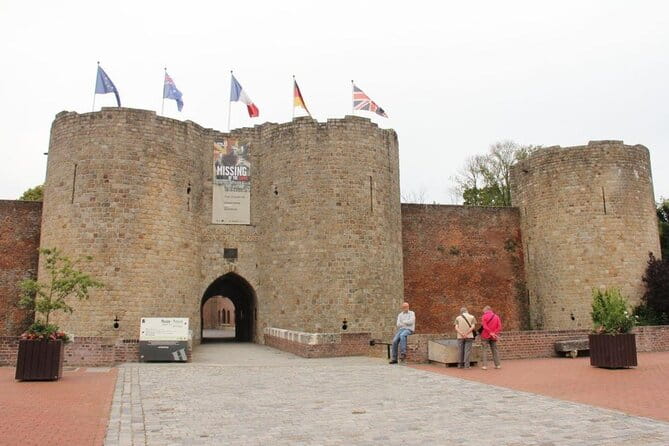 WW1 Somme Battlefields - Private tour from Paris aboard a Van (2 pax) - Exploring the Sites in Detail