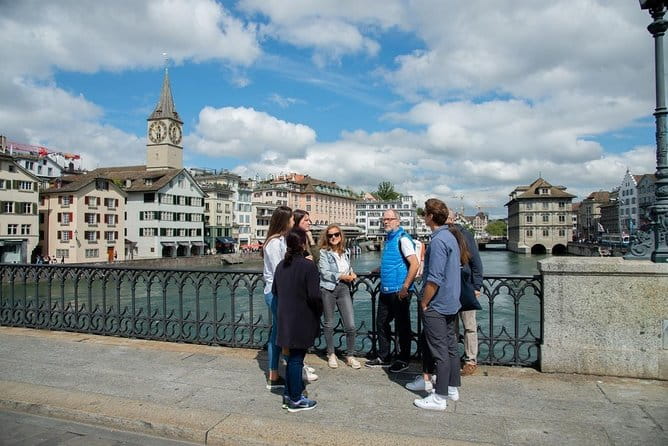 Zurich Old Town Walking Tour - Key Points