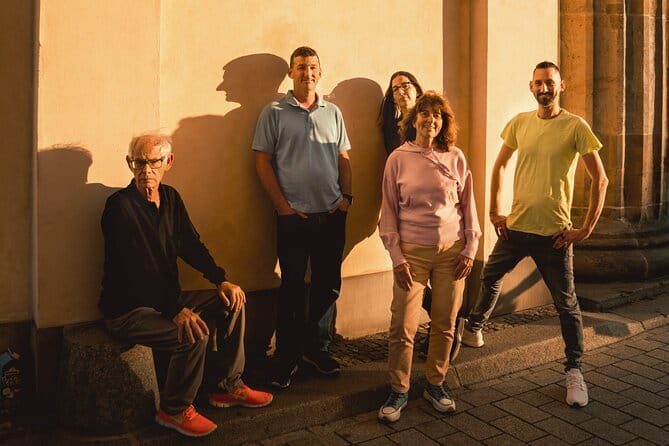 1.5 Hour Cinematic Style Portrait Photoshoot and Tour in Vienna - Entering The Heart of Vienna: Starting at the Staatsoper