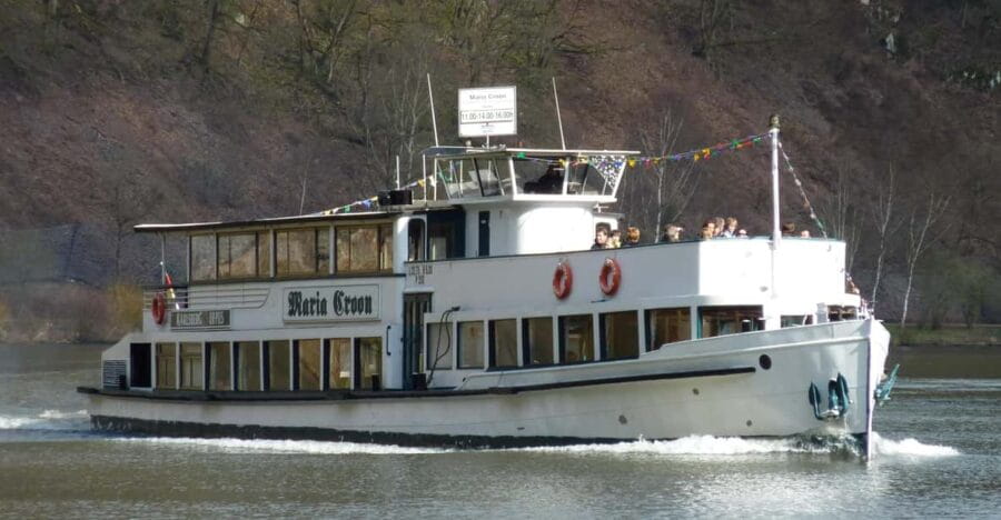 1 hour boat cruise with fragrant coffee and homemade strudel - Who Will Love This Cruise?