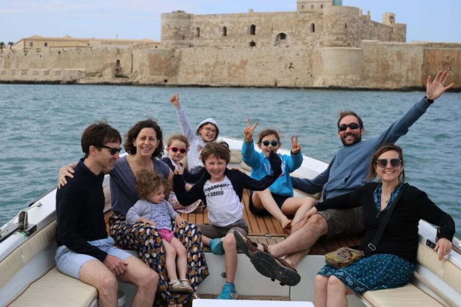 1-hour boat tour with visit to sea caves and ortigia island - Who Will Love This Tour?