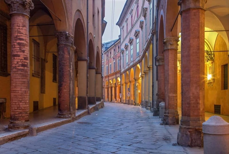 2 days in Bologna between culture, food, and motors - The Culinary Night in Bologna
