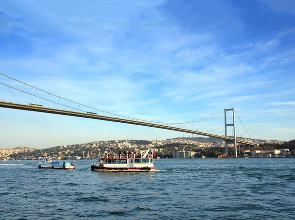 2-Hour Private Luxury Yacht Cruise on Bosphorus with Transfers - FAQ