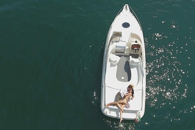 2 Hours Private Guided Boat Tour on Lake Como - Visiting the Villas: Why They Matter