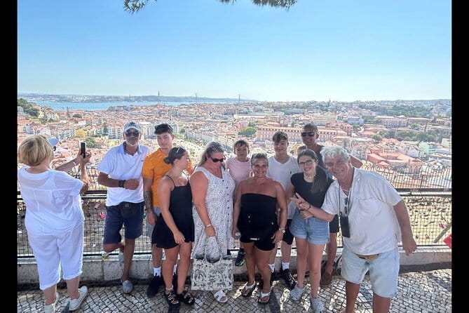 2H Private Lisbon Sightseeing Tour with TukTuk - Exploring the Itinerary: What You’ll See and Experience