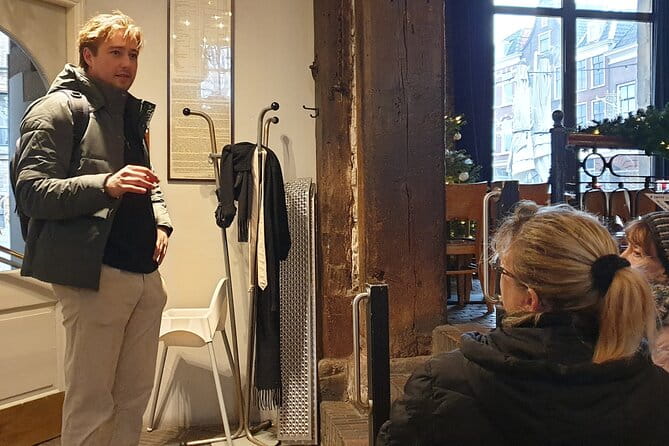 3 Course Walking Dinner in Delft with Guided Tours in Between - Price and Logistics