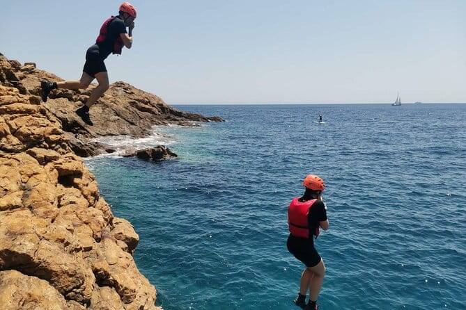 3-Hour Private or Small Group Coasteering in Sounio - The Sum Up: Who Will Get the Most Out of It?