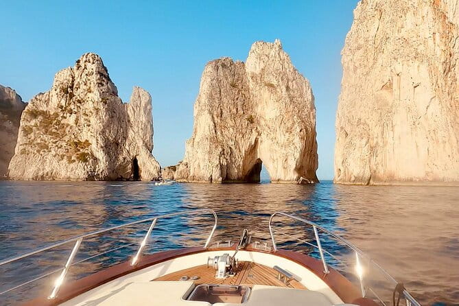 3 hours Comfortable Capri Private Tour by Boat - The Highlight: Blue Grotto and Other Sea Caves