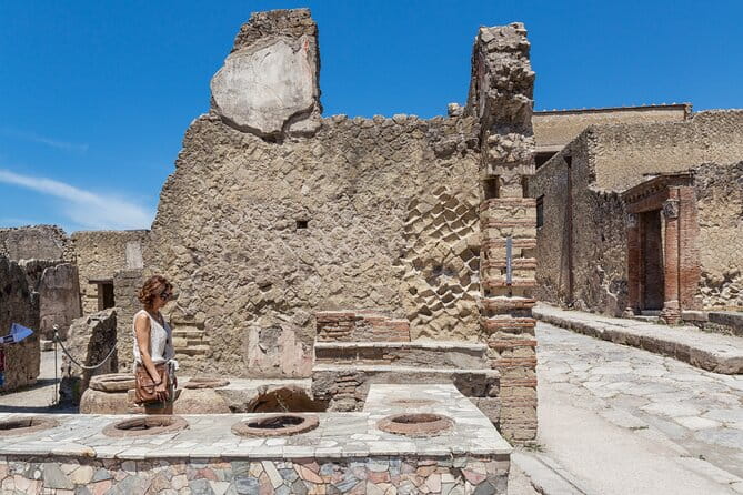 4 Hours Herculaneum Private Tour from Naples - Transportation and Logistical Considerations