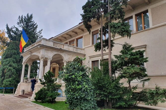 8-Hour Private Tour to Bucharest Communism - Strolling down Calea Victoriei