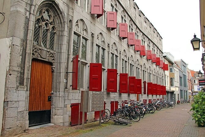 A Self-Guided Audio Tour of Utrecht's Charming City Centre - Discovering the Cloisters and the Tower: The Dom Experience