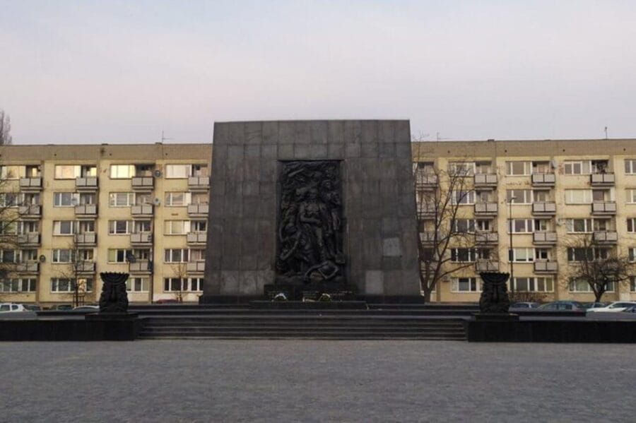 A unique walking tour of Jewish Warsaw -- past and present - The Sum Up