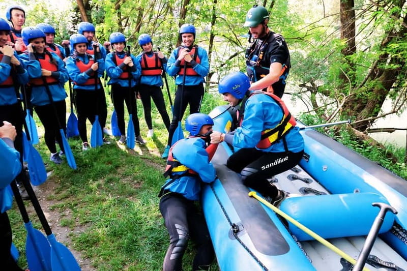 Adrenaline Rafting with Indomita - Start at the Indomita Valtellina River