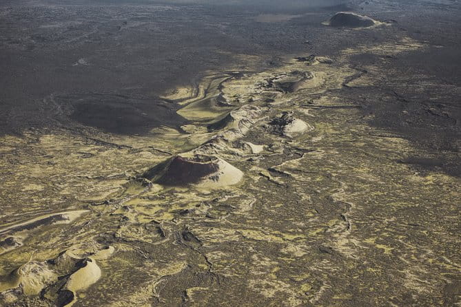 Airplane Sightseeing flight over Laki craters and highland - The Itinerary: What to Expect During Your Flight