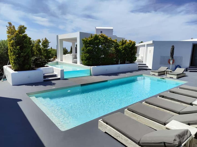 Akrotiri: Couples Massage Dinner & Pool Access - Price and Logistics