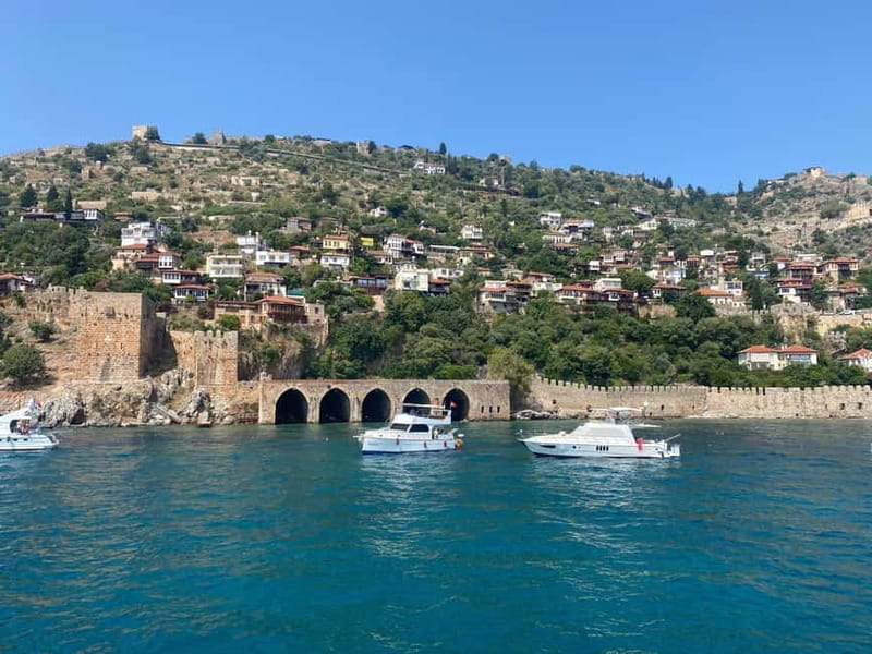Alanya: Pirate Boat with Pickup, Lunch, & Unlimited Drinks - Swimming and Cave Exploration