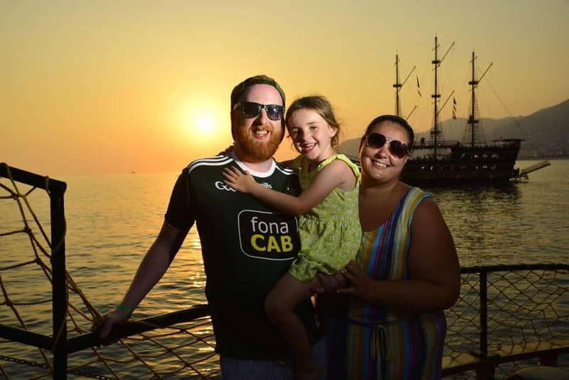 Alanya Pirate Sunset Cruise w/ Foam Party & Optional Drinks - Who is this experience perfect for?