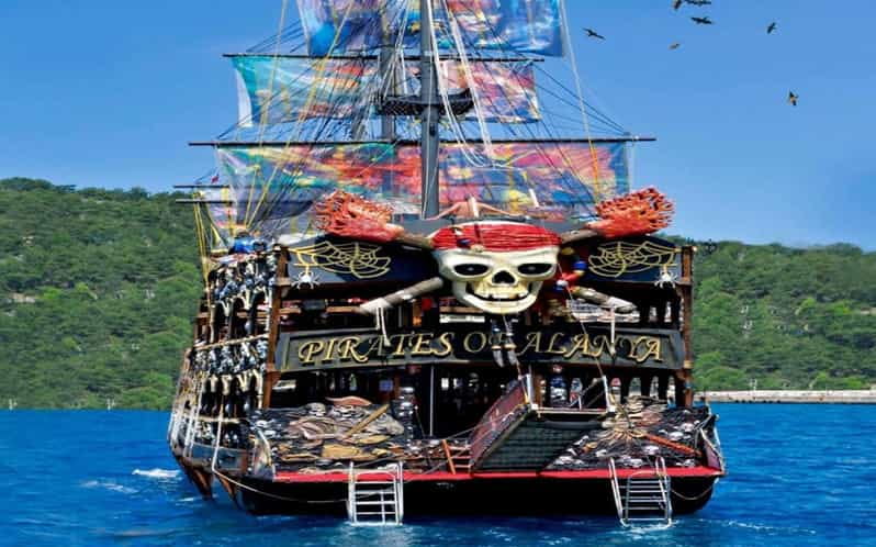 Alanya: Pirates of Alanya Boat Tour with Lunch and Drinks - Highlights of the Tour: Shows, Water & Views