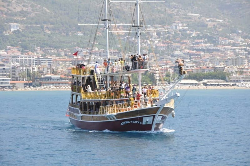 Alanya Relax Boat Tour with Caretta and Dolphin View - Who Is This Tour Best For?