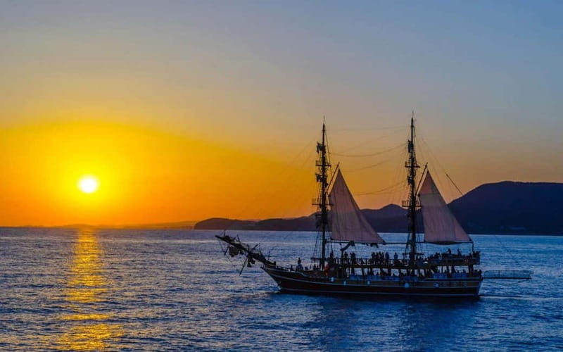 Alanya: Sunset And Party Boat With Soft Drinks And Dinner - Who Would Love This Experience?