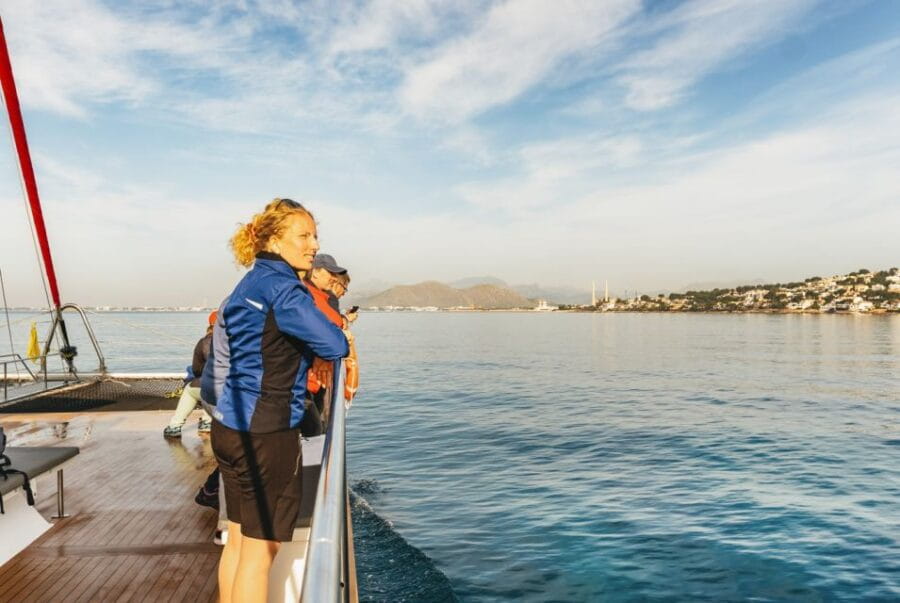 Alcudia: Sunset Catamaran Tour with Dinner and Snorkeling - Who Will Love This Tour?