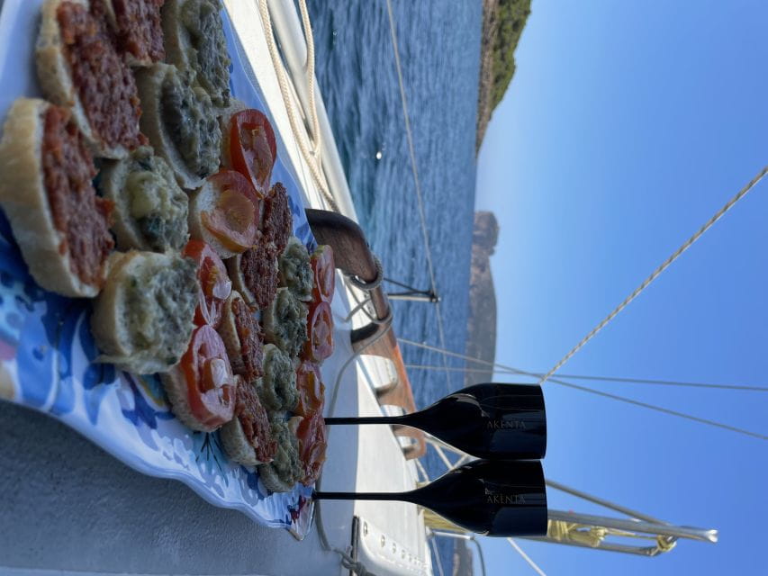 Alghero: Day trip on a sailing boat - Key points / Takeaways for the Alghero Sailing Day Trip