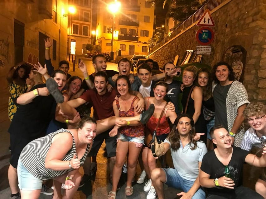 Alicante: Guided Pub Crawl with Shots and Beer - Who Should Consider This Experience?