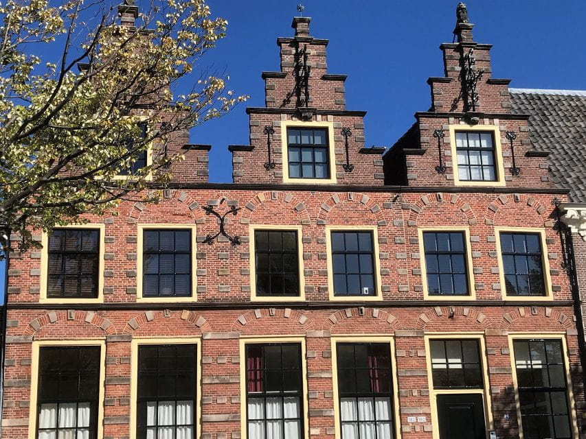 Alkmaar: Small Group City Walking Tour *English* - Exploring Alkmaar’s Medieval Heart and Iconic Sights