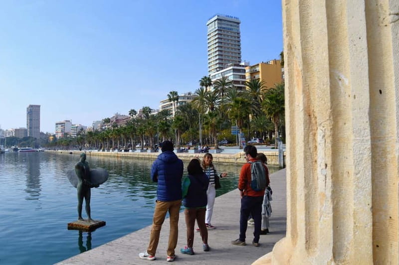 All Alicante with Castle, Market and Tapas. Small group max 8 people - What makes the Santa Barbara Castle visit special?