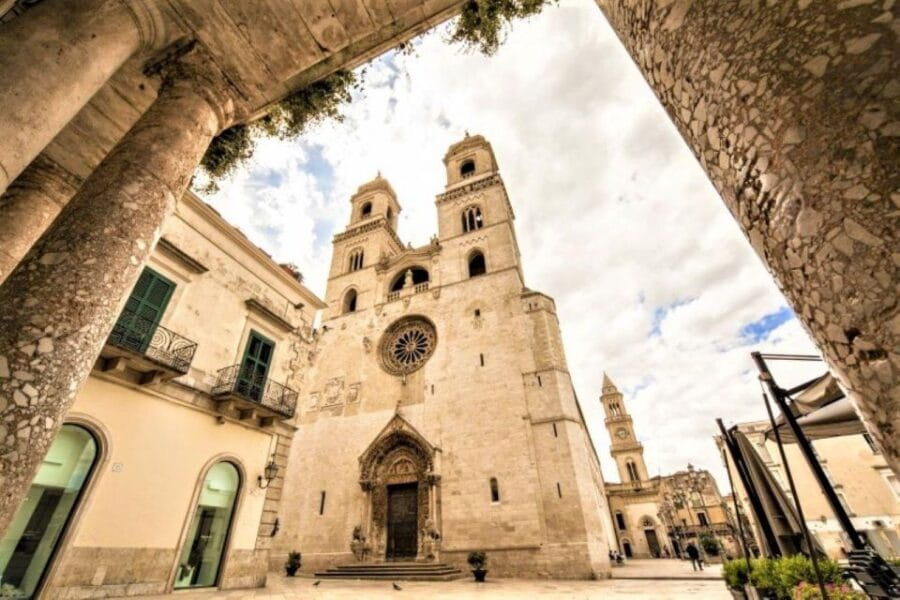 Altamura: Highlights Walking Tour and Tasting - What to Expect: A Typical Tour Experience