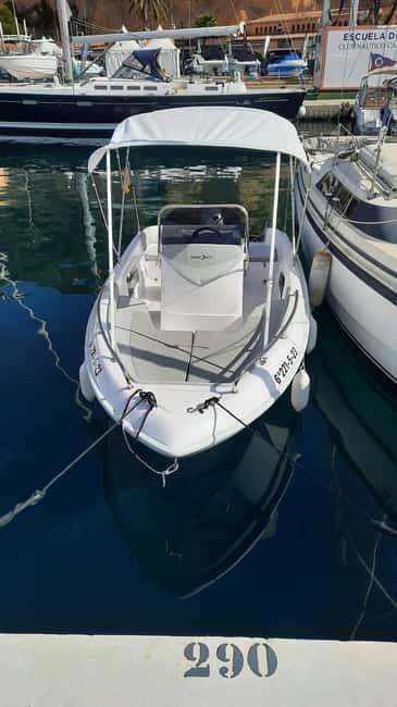 Altea: Boat rental without a license - What Makes It Special?
