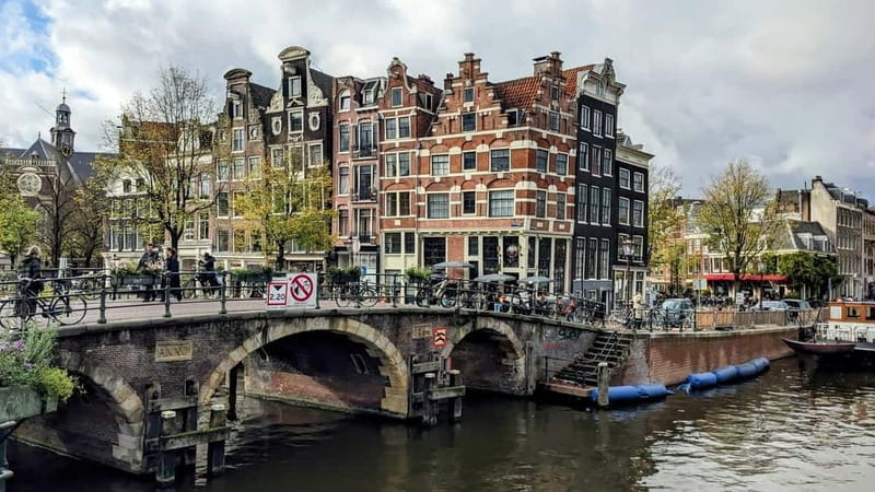Amsterdam: 2-hour Rembrandt & Van Gogh walking tour - What to Expect at Each Stop