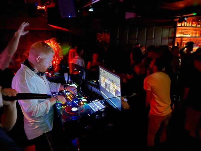 Amsterdam: 5-Day ADE Pub Crawl & VIP Party Pass - A Thorough Look at What to Expect