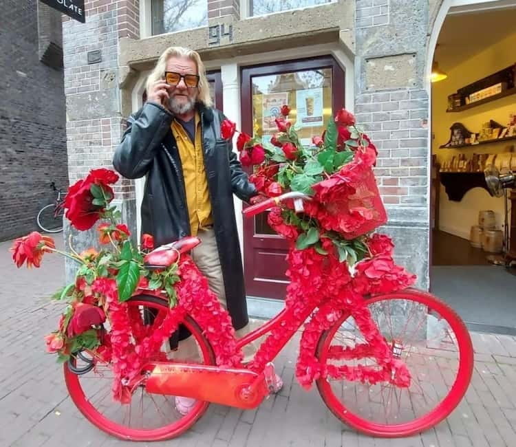 Amsterdam: City Centre, Guided Bike Tour on Flower Bikes - Price and Logistics: What You Need to Know