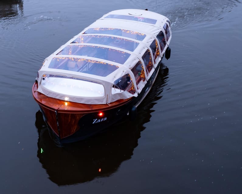 Amsterdam: Light Festival boat tour with Unlimited Drinks! - Navigating the Light Festival Boat Tour Experience