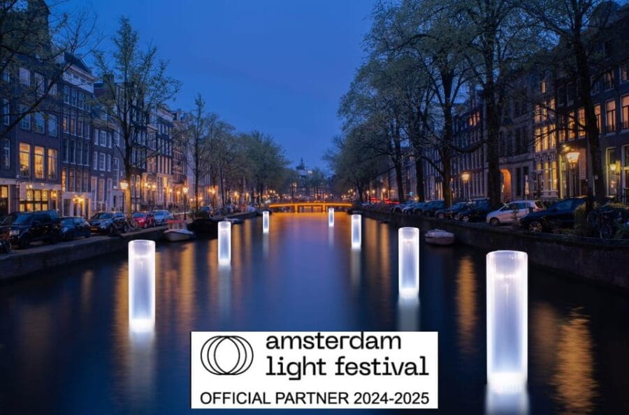 Amsterdam Light Festival Live Commentary & Optional Drinks - A Detailed Look at the Amsterdam Light Festival Canal Cruise