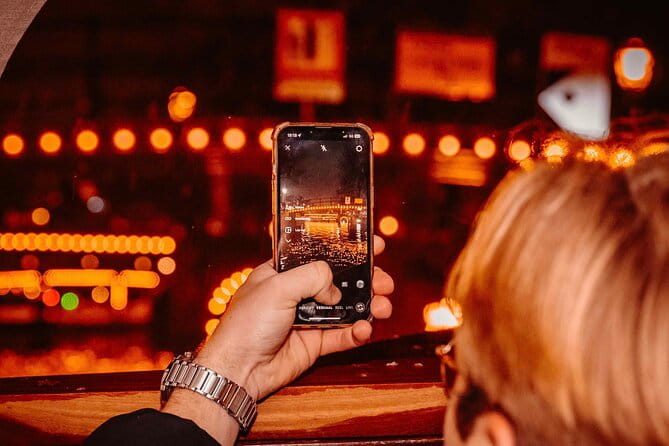 Amsterdam: Light Festival Shared Boat with unlimited drinks - An In-Depth Look at the Experience
