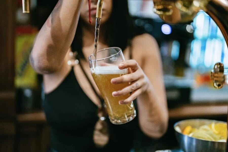 Amsterdam: Ludwig's Original Pub Crawl with VIP Club Entry - Who Is This Tour Best For?