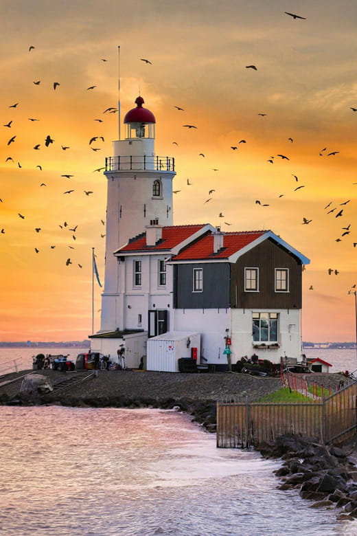 Amsterdam: Marken, Volendam, Edam (Private Driver & Tour) - Exploring Irene Hoeve: Cheese, Clogs, and Crafts