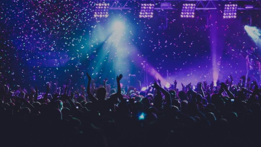 Amsterdam: Nightlife Ticket with Champagne and Cruise - Exploring Amsterdam’s Nightlife: What You Get