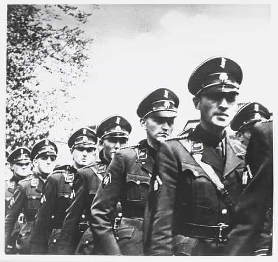 Amsterdam: Private World War Two History Walking Tour - Who This Tour Is Best For