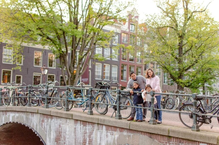 Amsterdam: Professional Photoshoot with 20 Images - The Itinerary and What to Expect